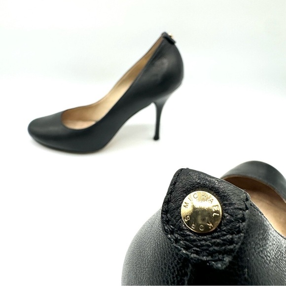 MICHEAL KORS BLACK LEATHER HEELS WOMAN SIZE 7 - Picture 10 of 13